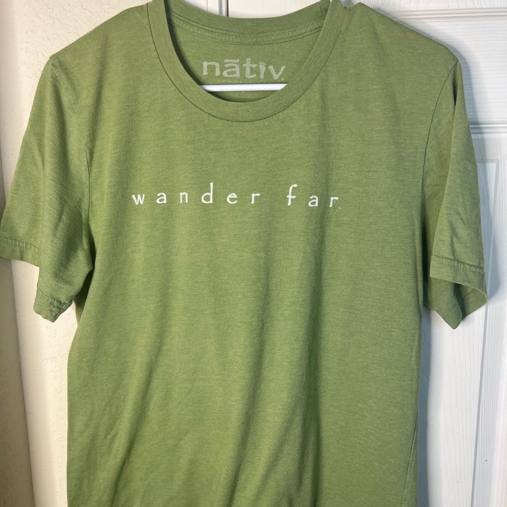 Wander Far Nativ, outdoors T-shirt!